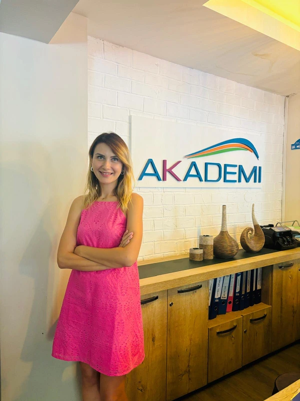 Özlem Olur